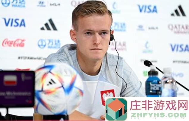 FC足球世界欧洲杯小组赛第二轮攻略：揭秘最佳阵容队套搭配技巧！